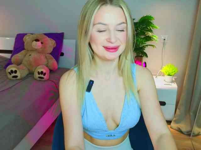 LegallyBlondea webcam