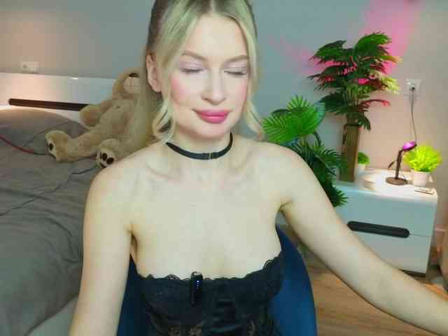 LegallyBlondea webcam