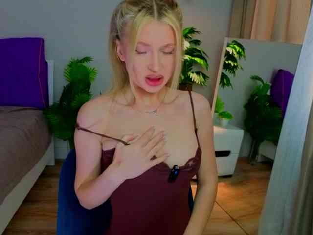 LegallyBlondea webcam