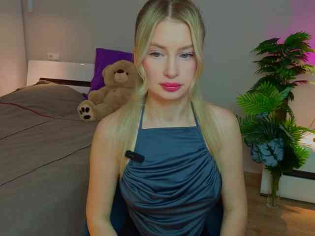 LegallyBlondea webcam