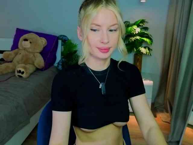 LegallyBlondea webcam