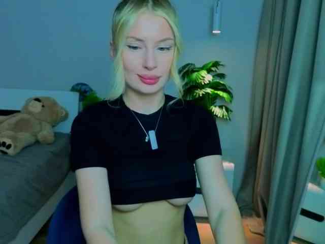 LegallyBlondea webcam