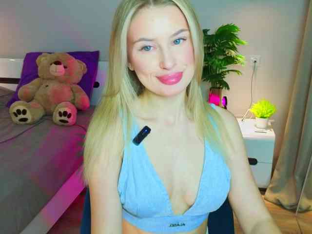 LegallyBlondea webcam