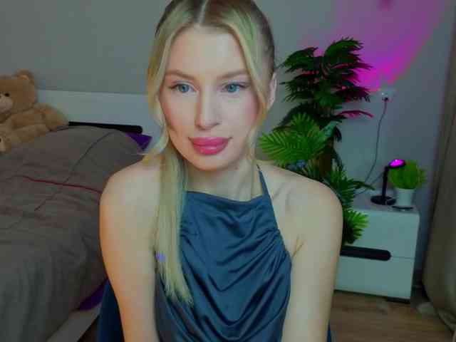 LegallyBlondea webcam