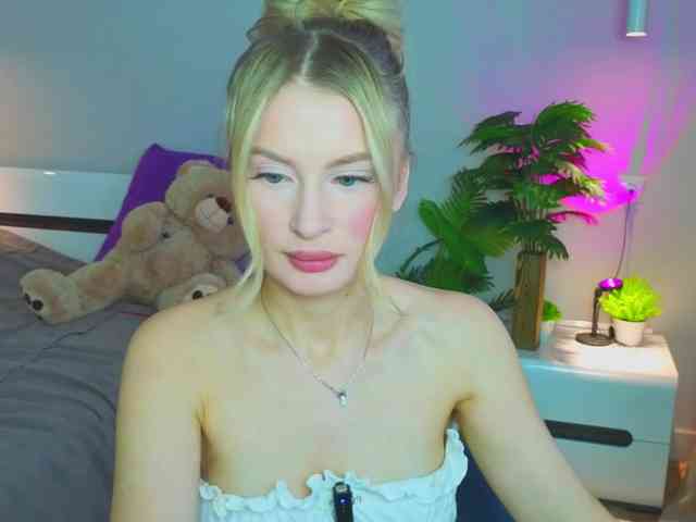 LegallyBlondea webcam