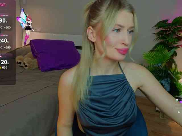 LegallyBlondea webcam