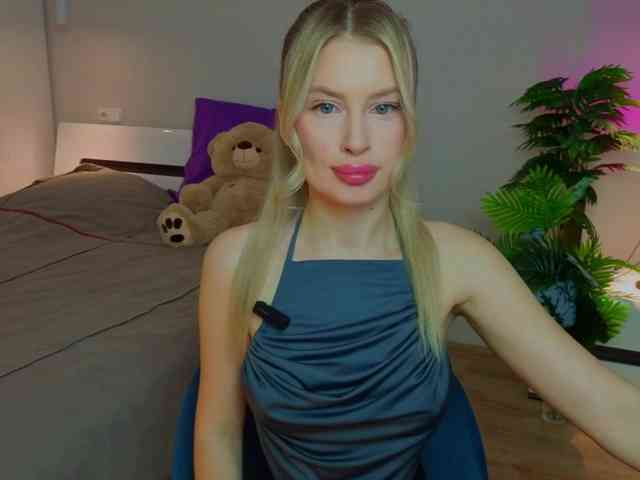 LegallyBlondea webcam