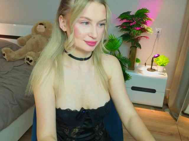 LegallyBlondea webcam