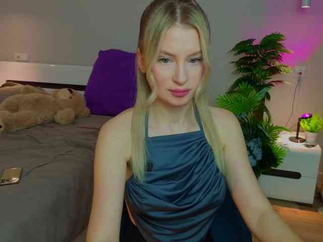 LegallyBlondea webcam