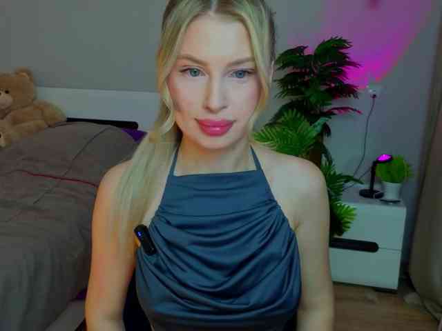 LegallyBlondea webcam