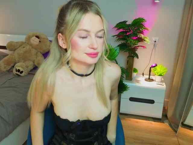 LegallyBlondea webcam