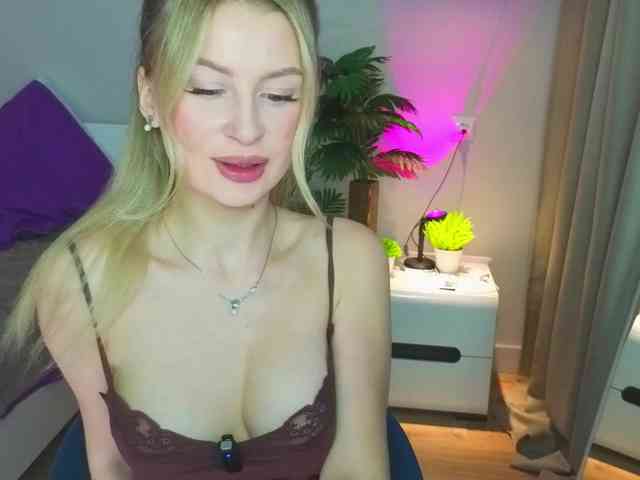 LegallyBlondea webcam