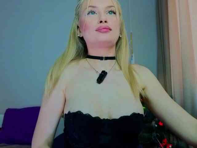 LegallyBlondea webcam