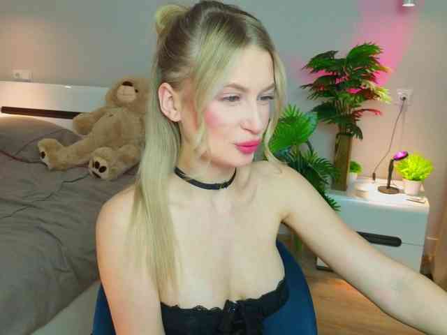 LegallyBlondea webcam