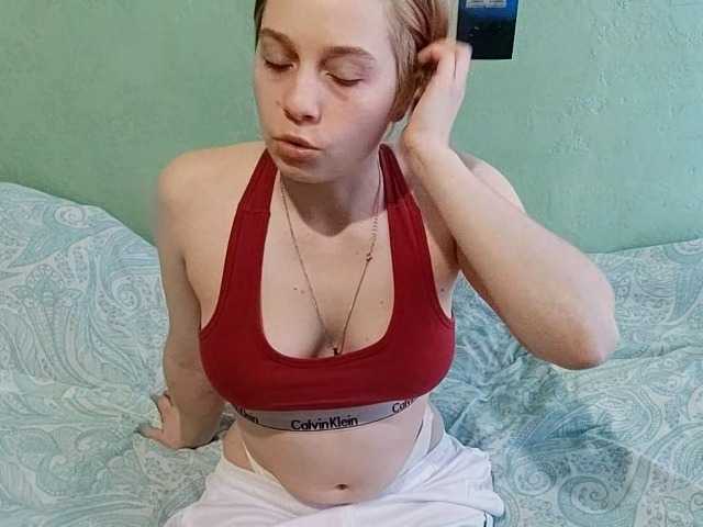  AveryFleurent chat room