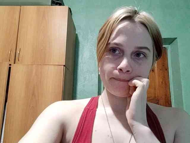 AveryFleurent webcam