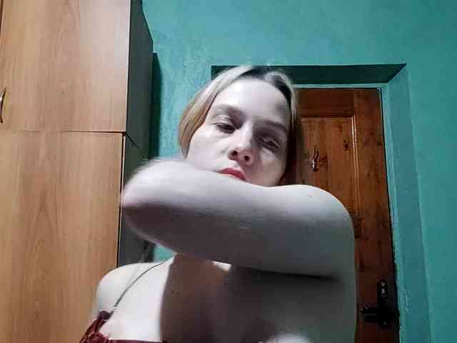 AveryFleurent webcam