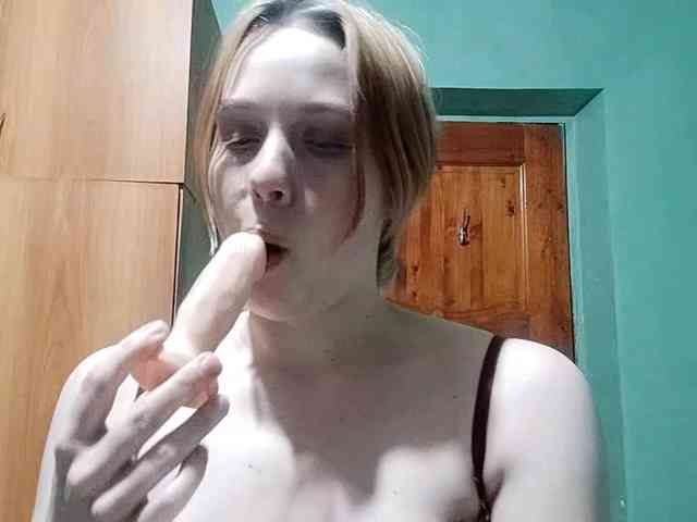 AveryFleurent webcam