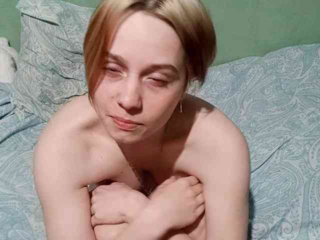 AveryFleurent webcam