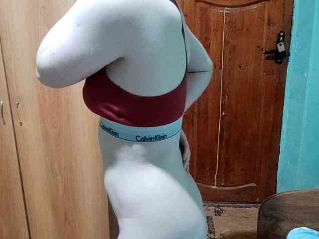 AveryFleurent webcam