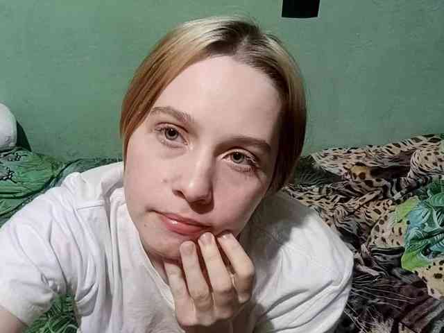 AveryFleurent webcam