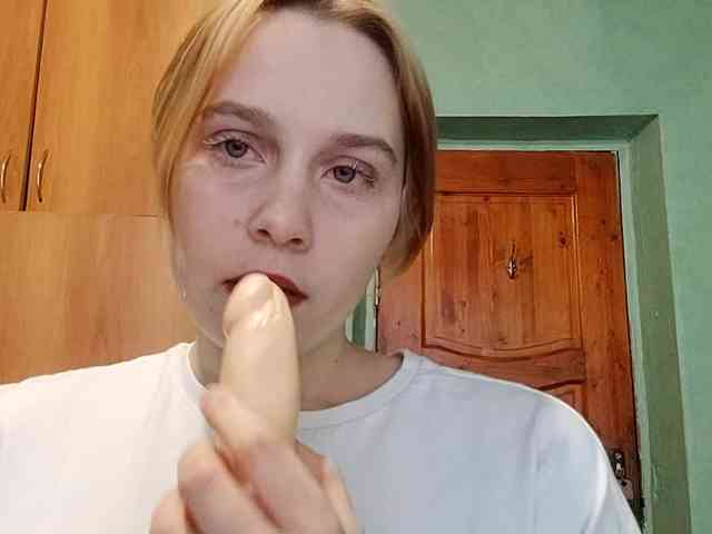 AveryFleurent webcam