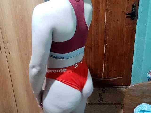 AveryFleurent webcam