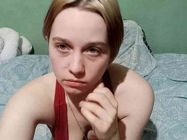 AveryFleurent webcam