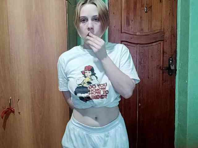 AveryFleurent webcam