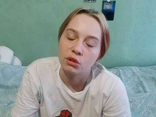 AveryFleurent webcam