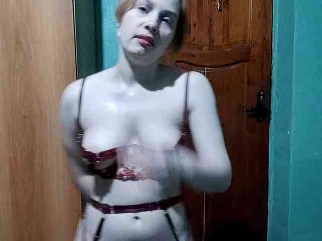 AveryFleurent webcam