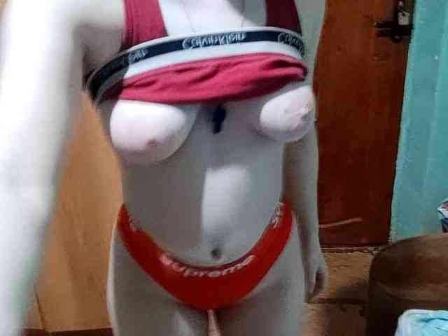 AveryFleurent webcam