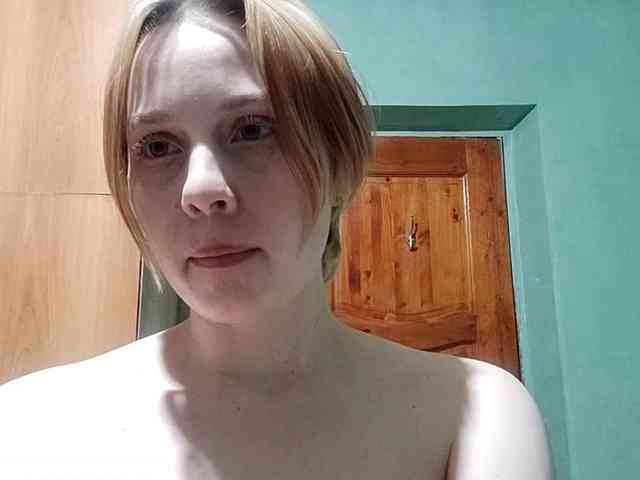 AveryFleurent webcam