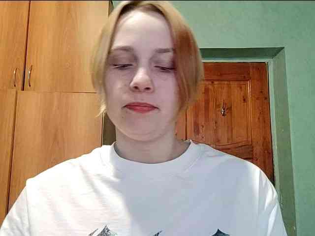 AveryFleurent webcam