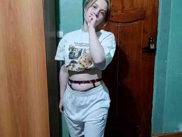 AveryFleurent webcam