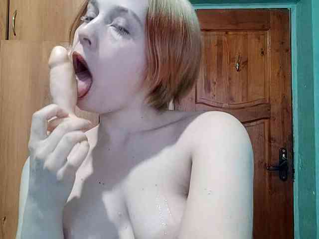 AveryFleurent webcam