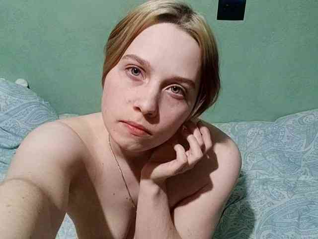 AveryFleurent webcam