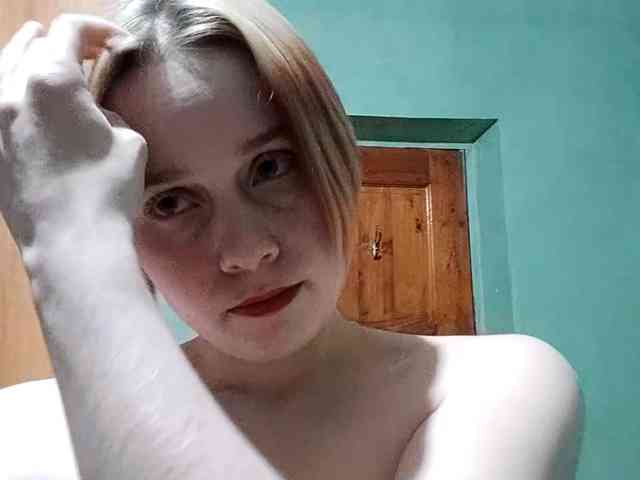 AveryFleurent webcam