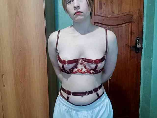 AveryFleurent webcam