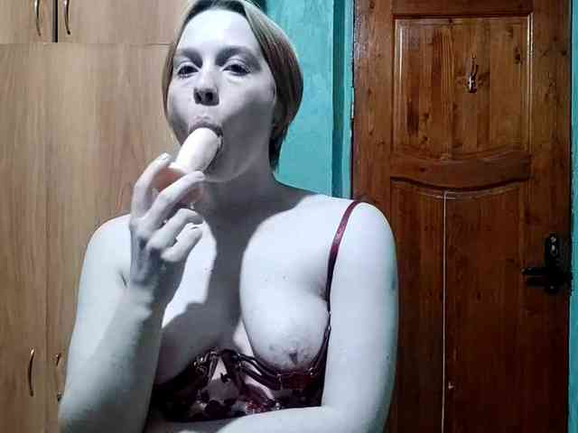 AveryFleurent webcam