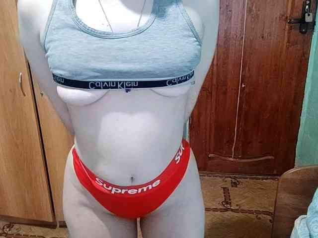 AveryFleurent webcam