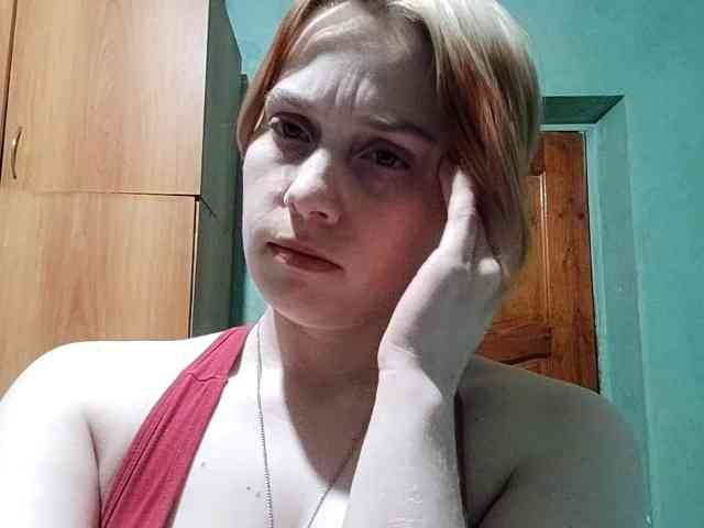 AveryFleurent webcam