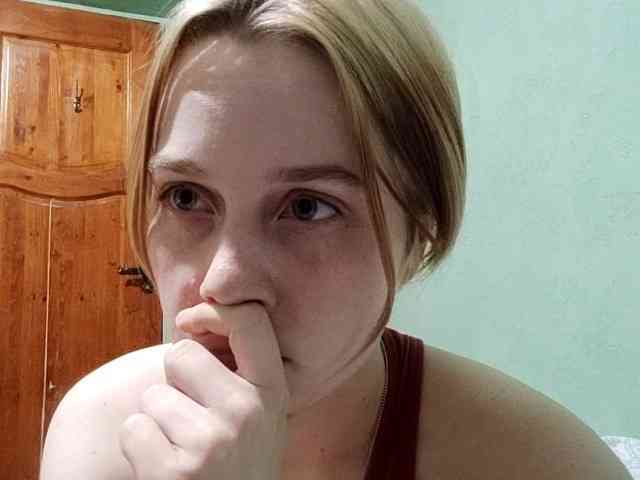 AveryFleurent webcam