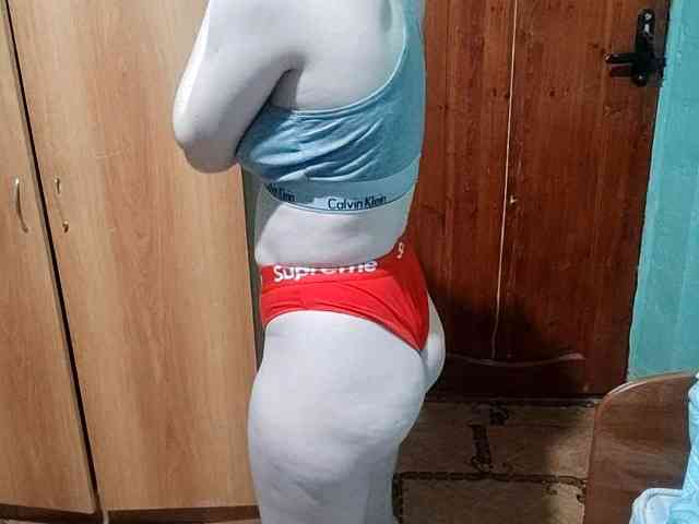 AveryFleurent webcam