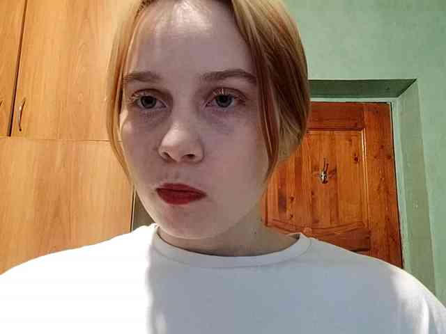 AveryFleurent webcam