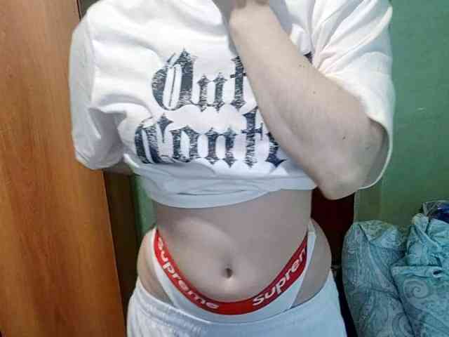 AveryFleurent webcam