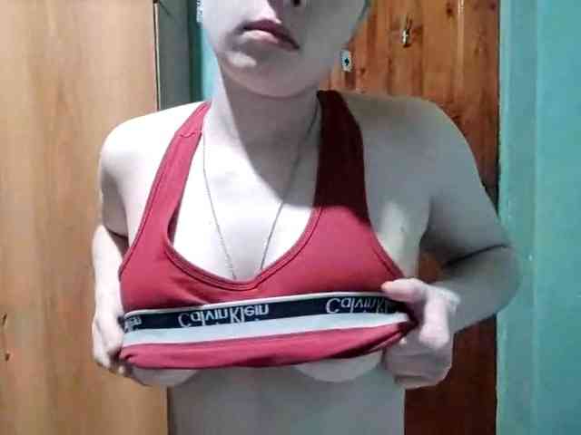 AveryFleurent webcam