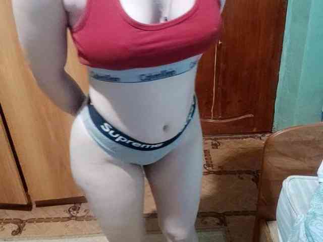 AveryFleurent webcam