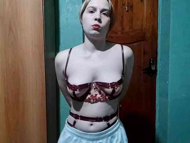 AveryFleurent webcam