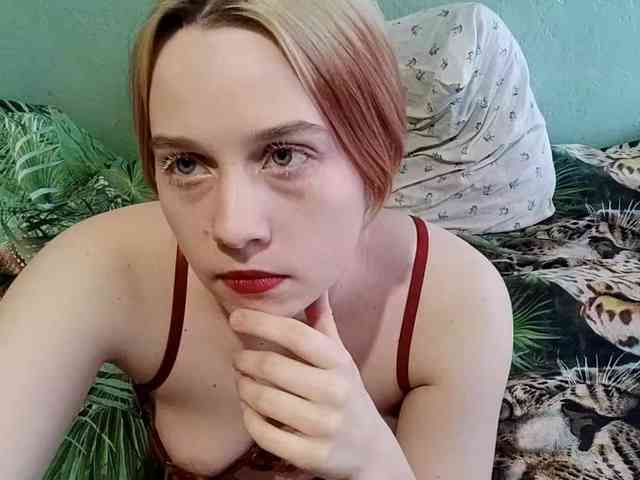 AveryFleurent webcam